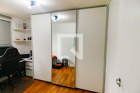 Apartamento à venda com 69m², 3 quartos e 1 vagaQuarto 2 - Armários