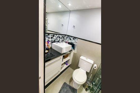 Apartamento à venda com 69m², 3 quartos e 1 vagaBanheiro da Suíte