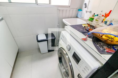 Apartamento à venda com 69m², 3 quartos e 1 vagaÁrea de Serviço
