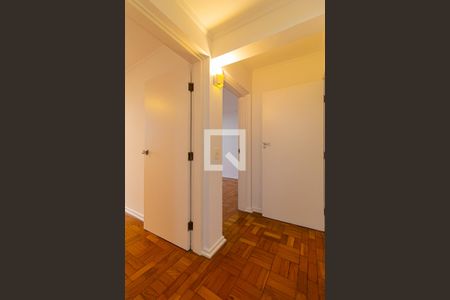 Corredor de apartamento para alugar com 2 quartos, 100m² em Bela Vista, São Paulo