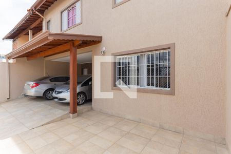 Casa à venda com 240m², 3 quartos e 2 vagasGaragem