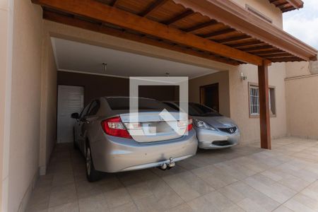 Casa à venda com 240m², 3 quartos e 2 vagasGaragem