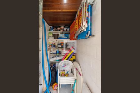 Casa à venda com 240m², 3 quartos e 2 vagasQuarto de Serviço