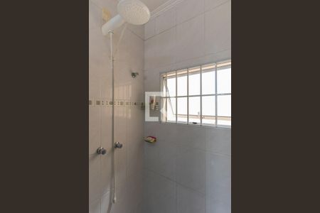 Casa à venda com 240m², 3 quartos e 2 vagasBanheiro da Suíte 2