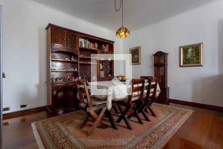 Apartamento à venda com 380m², 3 quartos e 5 vagas Apartamento à venda com 380m², 3 quartos e 5 vagasSala de Jantar