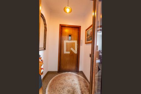 Apartamento à venda com 380m², 3 quartos e 5 vagas Apartamento à venda com 380m², 3 quartos e 5 vagasHall/Elevador