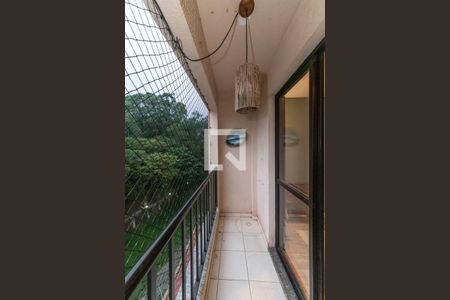 Sacada de apartamento à venda com 2 quartos, 70m² em Vila Emilio, Mauá