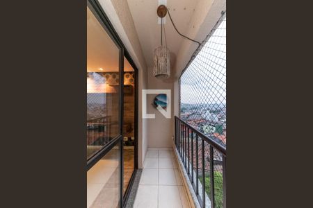 Sacada de apartamento à venda com 2 quartos, 70m² em Vila Emilio, Mauá