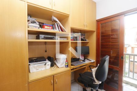 Casa de condomínio à venda com 239m², 3 quartos e 5 vagasQuarto 3