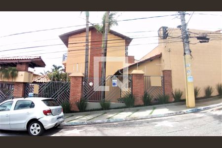 Casa de condomínio à venda com 239m², 3 quartos e 5 vagasFachada