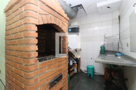 Casa de condomínio à venda com 239m², 3 quartos e 5 vagasChurrasqueira