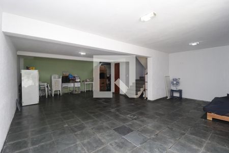 Casa de condomínio à venda com 239m², 3 quartos e 5 vagasGaragem