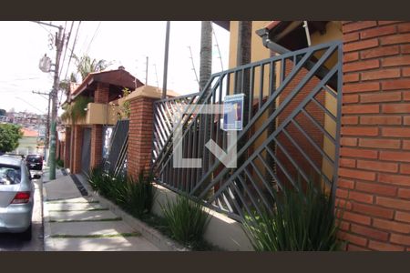 Casa de condomínio à venda com 239m², 3 quartos e 5 vagasFachada