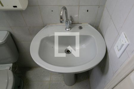 Apartamento à venda com 80m², 2 quartos e 1 vaga Apartamento à venda com 80m², 2 quartos e 1 vagaBanheiro