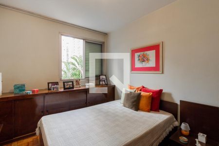 Suíte  de apartamento à venda com 3 quartos, 107m² em Vila Uberabinha, São Paulo