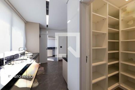 Apartamento à venda com 4 quartos, 210m² em Lourdes, Belo Horizonte