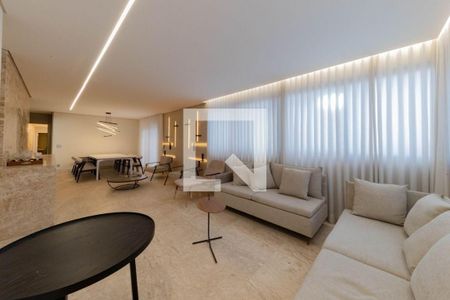 Apartamento à venda com 4 quartos, 210m² em Lourdes, Belo Horizonte
