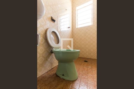 Casa à venda com 216m², 3 quartos e 3 vagasBanheiro de Serviço