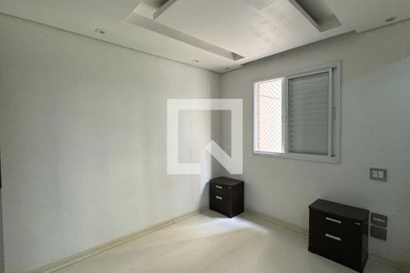 Suíte 1 de apartamento para alugar com 2 quartos, 74m² em Jardim Tupanci, Barueri