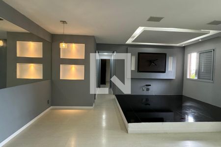 Sala de apartamento à venda com 2 quartos, 74m² em Jardim Tupanci, Barueri