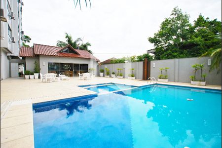 Apartamento à venda com 222m², 3 quartos e 2 vagasÁrea comum - Piscina