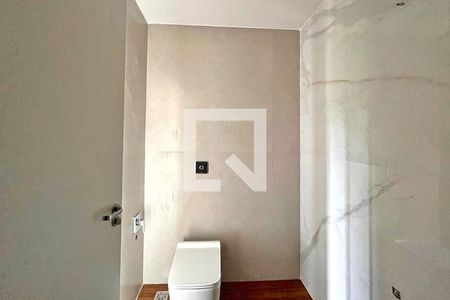 Apartamento à venda com 222m², 3 quartos e 2 vagas Apartamento à venda com 222m², 3 quartos e 2 vagasBanheiro da Suíte