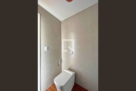 Apartamento à venda com 222m², 3 quartos e 2 vagas Apartamento à venda com 222m², 3 quartos e 2 vagasBanheiro da Suíte