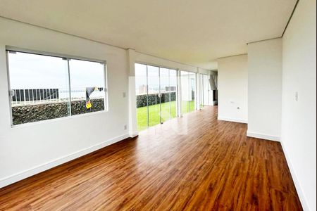 Apartamento à venda com 222m², 3 quartos e 2 vagas Apartamento à venda com 222m², 3 quartos e 2 vagasSala Intima 3