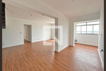 Apartamento à venda com 222m², 3 quartos e 2 vagas Apartamento à venda com 222m², 3 quartos e 2 vagasCozinha