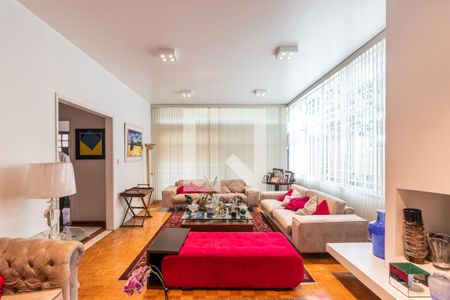 Casa à venda com 5 quartos, 500m² em Pacaembu, São Paulo