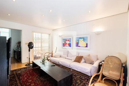 Casa para alugar com 5 quartos, 500m² em Pacaembu, São Paulo