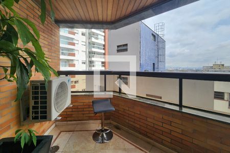 Apartamento para alugar com 450m², 4 quartos e 6 vagasSacada da Suíte 3