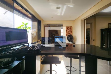 Apartamento para alugar com 450m², 4 quartos e 6 vagasBar