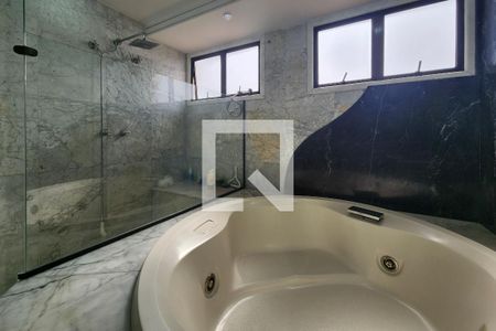 Apartamento para alugar com 450m², 4 quartos e 6 vagasBanheiro da Suíte 3