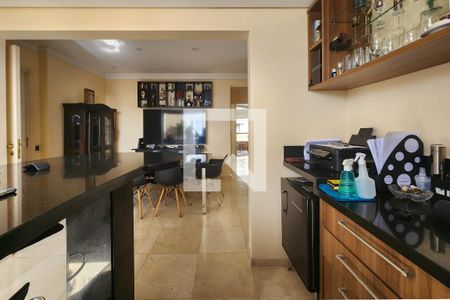 Apartamento para alugar com 450m², 4 quartos e 6 vagasBar