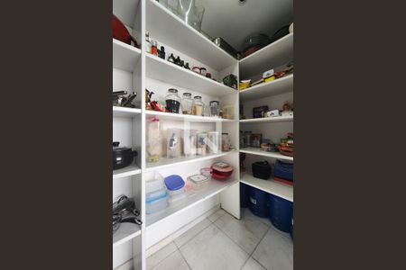 Apartamento para alugar com 450m², 4 quartos e 6 vagasDespensa