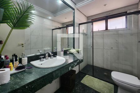 Apartamento para alugar com 450m², 4 quartos e 6 vagasBanheiro da Suíte 2