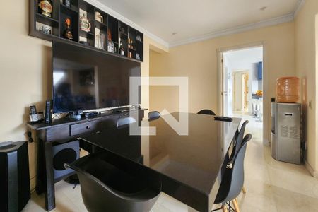 Apartamento para alugar com 450m², 4 quartos e 6 vagasCopa
