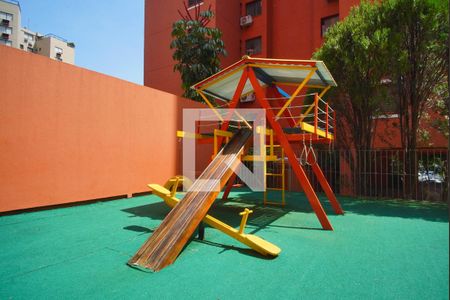 Apartamento para alugar com 74m², 3 quartos e 2 vagasÁrea comum - Playground