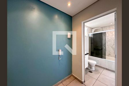 Corredor Banheiro/Quarto de casa para alugar com 1 quarto, 37m² em Chácara Santo Antônio (zona Sul), São Paulo