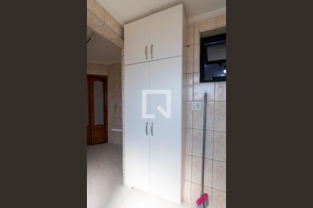 Apartamento para alugar com 60m², 3 quartos e 1 vagaÁrea de Serviço - Armário