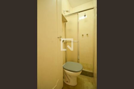 Apartamento para alugar com 145m², 3 quartos e sem vagaBanheiro de Serviço