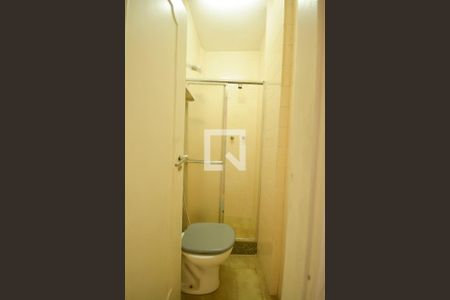 Apartamento para alugar com 145m², 3 quartos e sem vagaBanheiro de Serviço