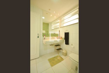 Apartamento para alugar com 145m², 3 quartos e sem vagaBanheiro