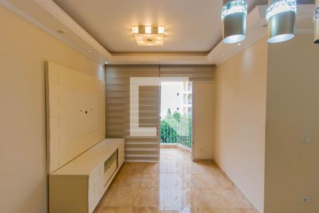 Sala de apartamento para alugar com 3 quartos, 73m² em Parque Tomas Saraiva, São Paulo