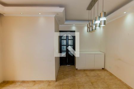 Sala de apartamento para alugar com 3 quartos, 73m² em Parque Tomas Saraiva, São Paulo