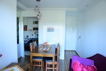 Sala de apartamento para alugar com 3 quartos, 63m² em Jardim Isis, Cotia