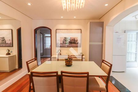 Sala de casa para alugar com 5 quartos, 320m² em Ferreira, São Paulo