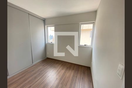 Apartamento à venda com 62m², 2 quartos e 2 vagas Apartamento à venda com 62m², 2 quartos e 2 vagasQuarto 2