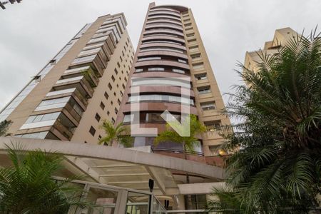 Apartamento à venda com 202m², 3 quartos e 3 vagasFachada